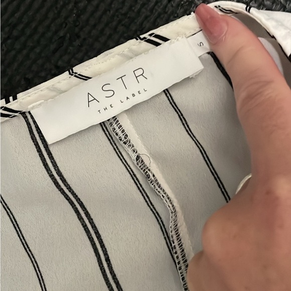 Woman’s Bundle - Picture 5 of 5